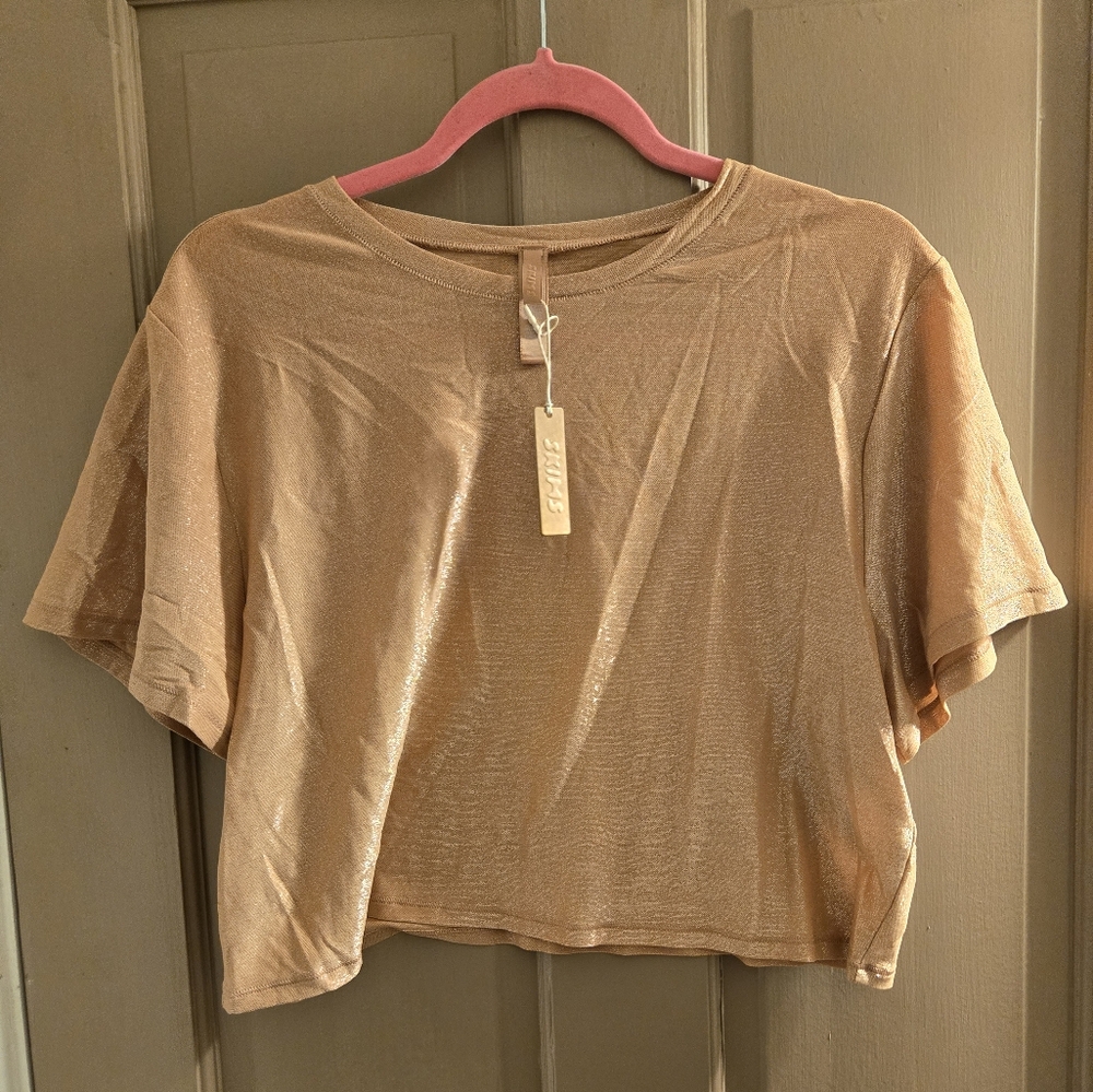 New Skims 4x Ocre shimmer crop top